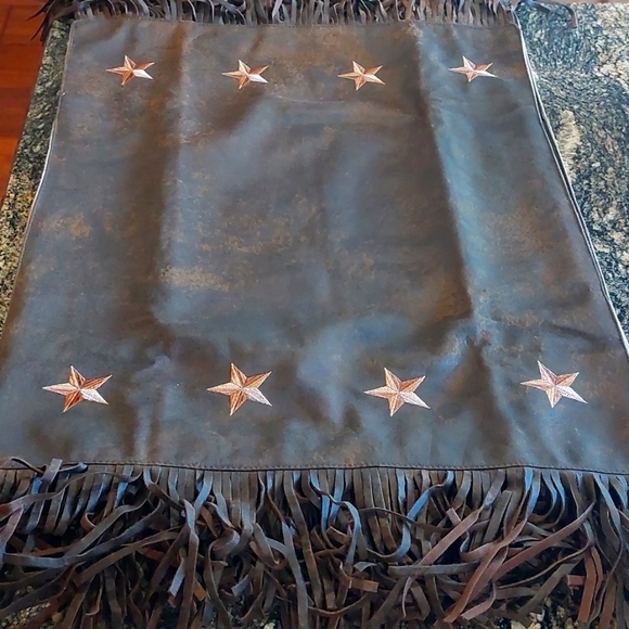 Hiend Accent Laredo Placemat set of 4 - NWT - Picture 3 of 4